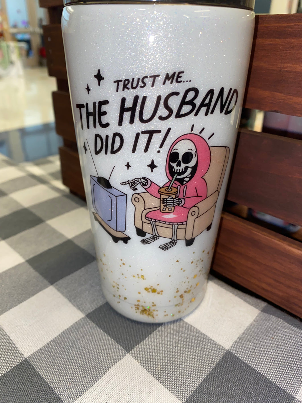 Trust me the husband did it crime shows fan epoxy tumbler